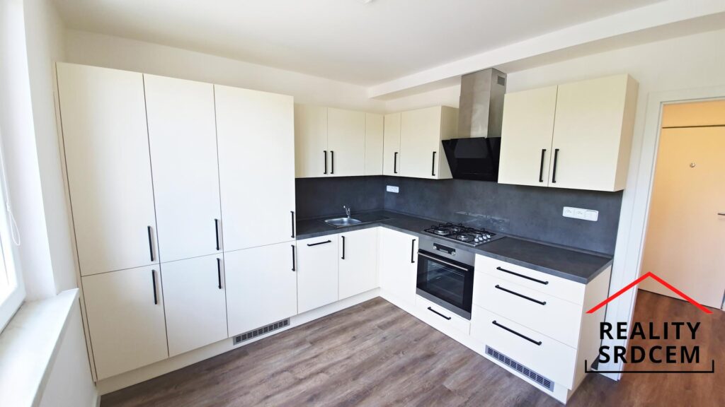 mikita-roman-realitni-makler-ostrava-moravska-pronajem-byt