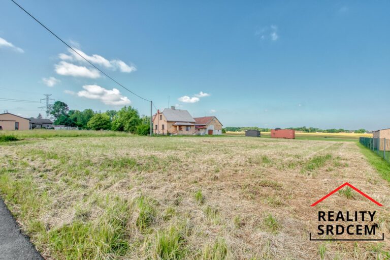 mikita-roman-realitni-makler-lucina-kocurovice-prodej-stavebni-pozemek