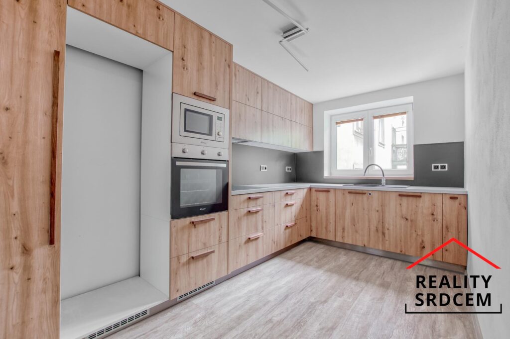 mikita-roman-realitni-makler-frydek-mistek-pronajem-byt