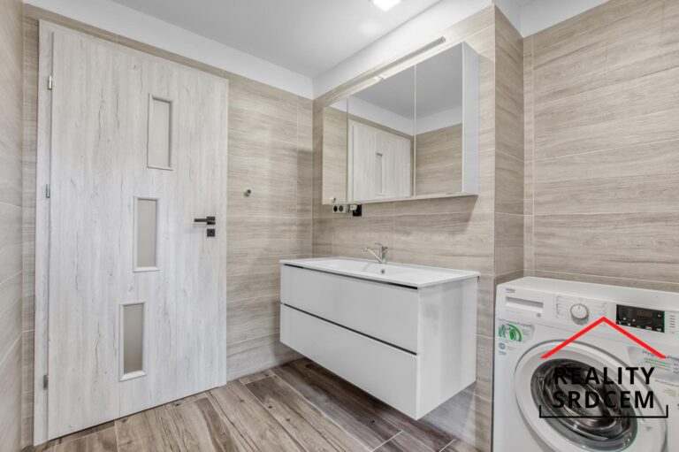 mikita-roman-realitni-makler-frydek-mistek-pronajem-byt