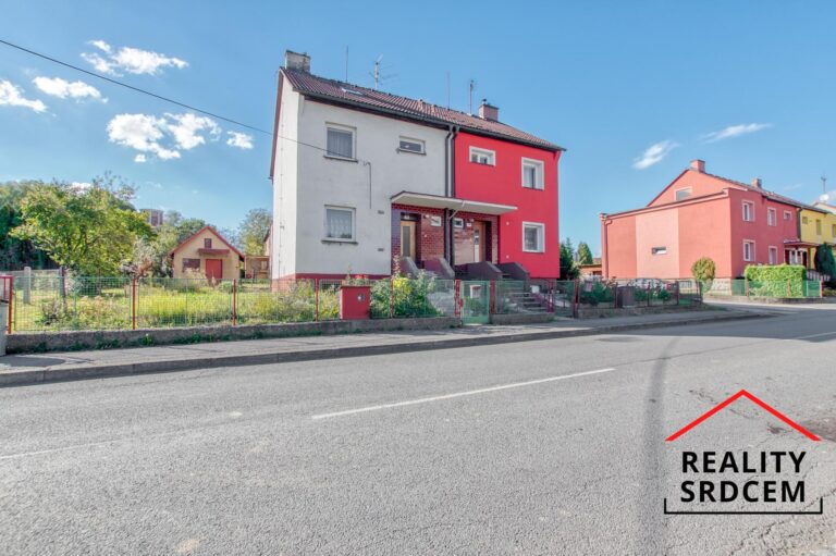 mikita-roman-realitni-makler-lucina-prodej-rodinny-dum