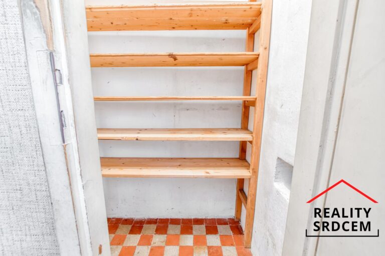 mikita-roman-realitni-makler-lucina-prodej-rodinny-dum