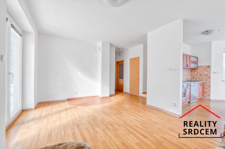 mikita-roman-realitni-makler-nosovice-prodej-rodinny-dum