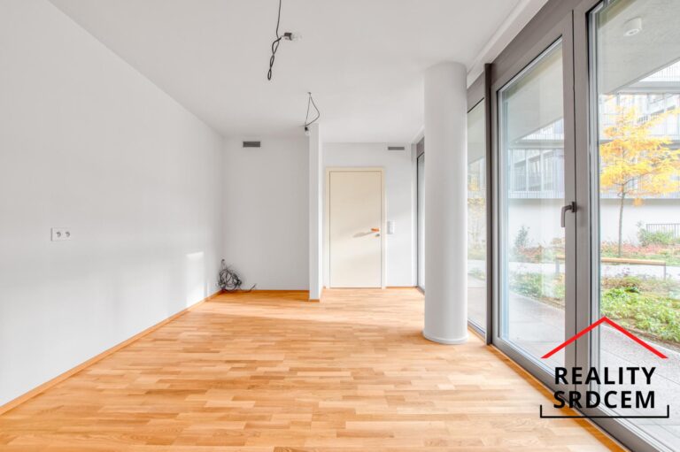 Michal-Lesnak-realitni-makler-pronajem-nemovitosti-ostrava-realitni-kancelar-delame-reality-srdcem-r