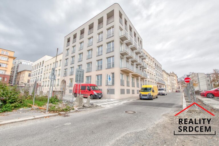 Michal-Lesnak-realitni-makler-pronajem-nemovitosti-ostrava-realitni-kancelar-delame-reality-srdcem-r