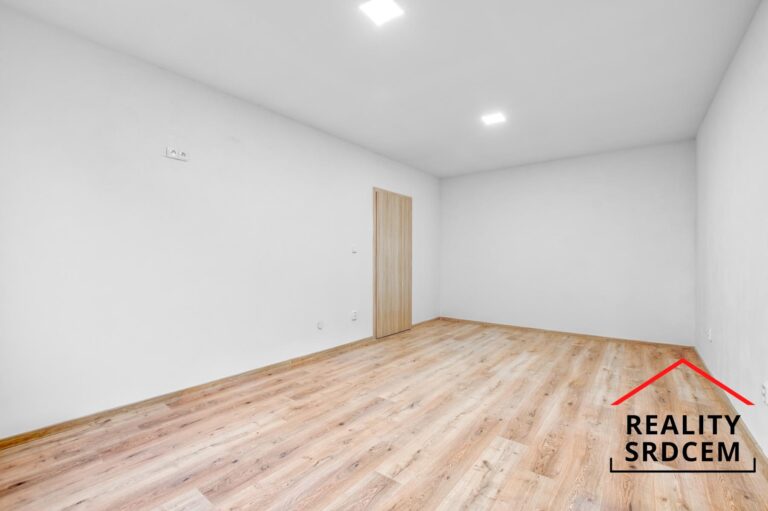 Michal-Lesnak-realitni-makler-Ostrava-prodej-pronajem-nemovitosti-realitni-kancelar-delame-reality-s