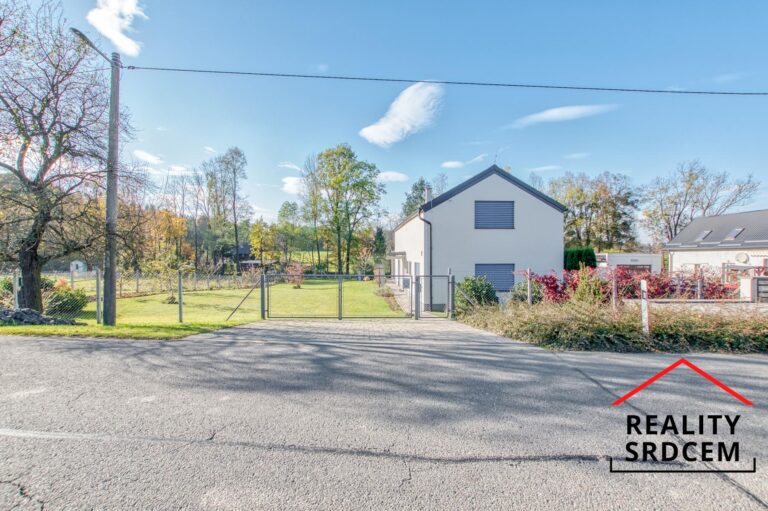 mikita-roman-realitni-makler-horni-domaslavice-pronajem-rodinny-dum