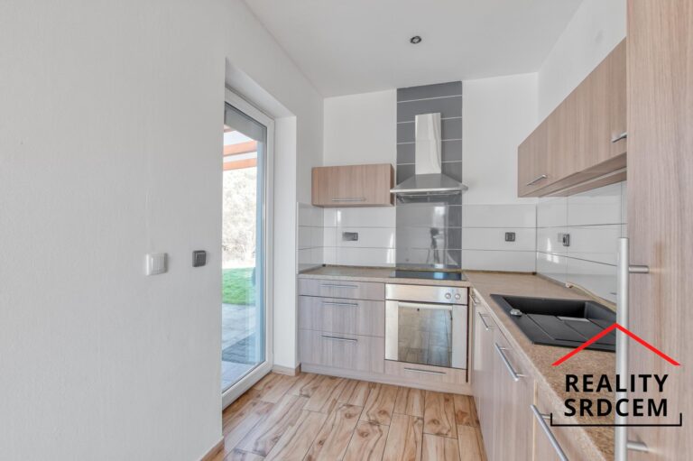 mikita-roman-realitni-makler-tranovice-pronajem-rodinny-dum