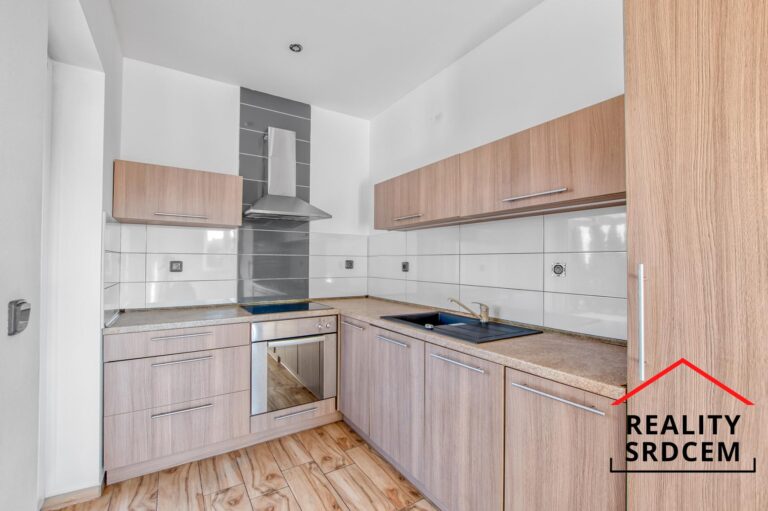 mikita-roman-realitni-makler-tranovice-pronajem-rodinny-dum