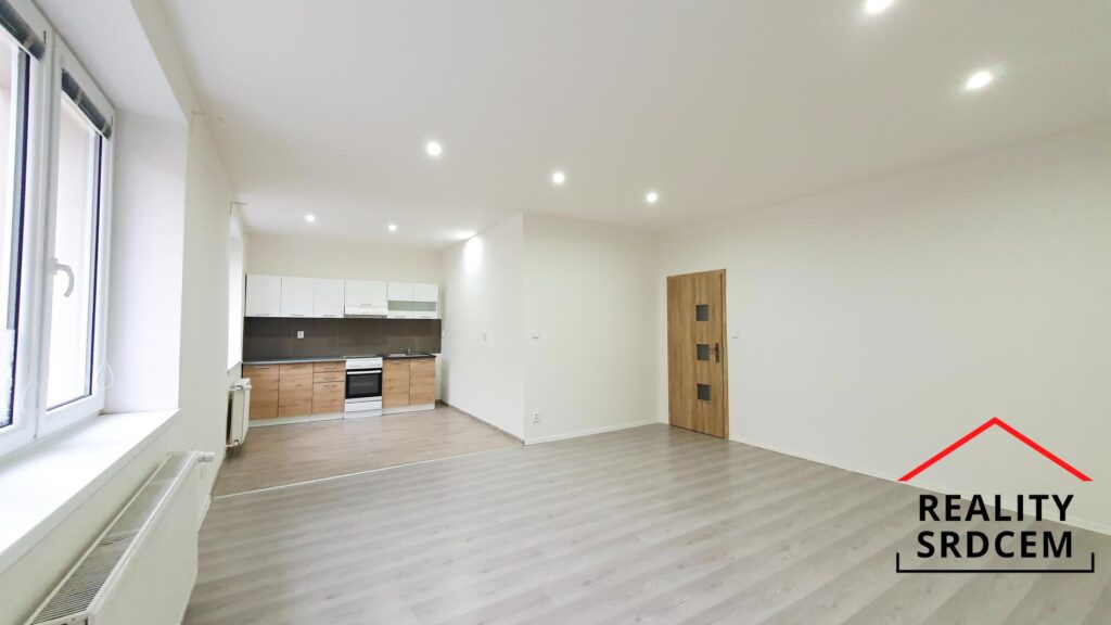 mikita-roman-realitni-makler-ostrava-marianske-hory-pronajem-byt