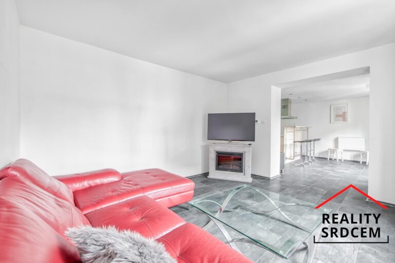 mikita-roman-realitni-makler-frydek-mistek-pronajem-byt