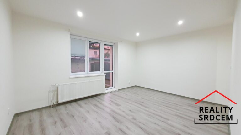 mikita-roman-realitni-makler-ostrava-marianske-hory-pronajem-byt