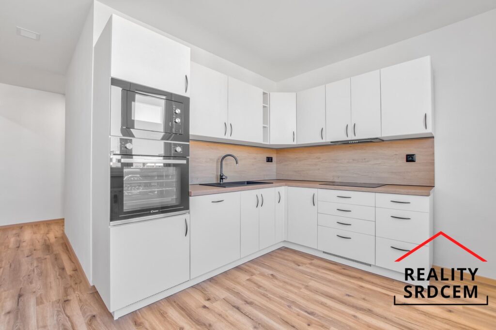 mikita-roman-realitni-makler-frydek-mistek-pronajem-byt