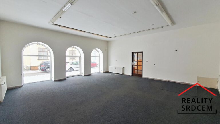 mikita-roman-realitni-makler-frenstat-pod-radhostem-pronajem-obchodni-prostor