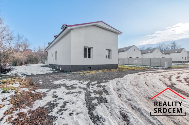 Michal-Lesnak-prodej-rodinny-dum-orlova-realitni-kancelar-DELAME-REALITY-SRDCEM-10.jpg