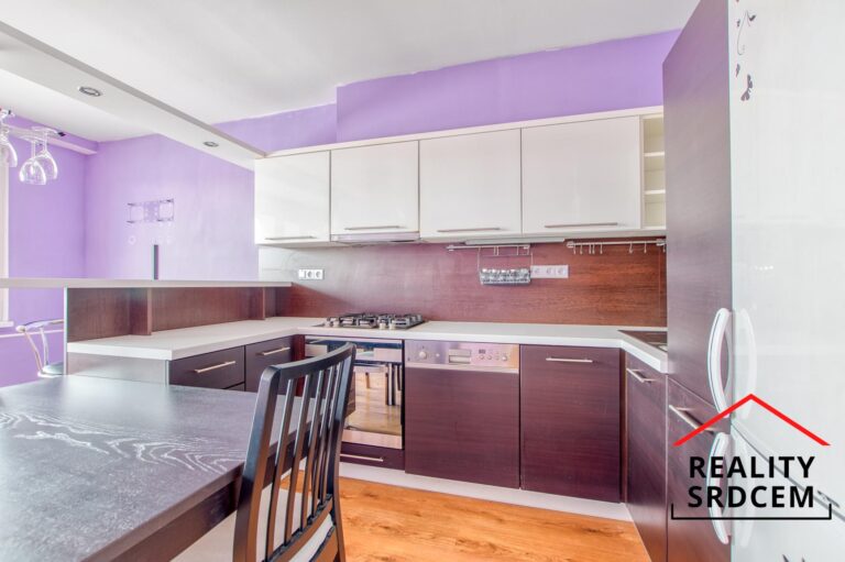 Michal-Lesnak-realitni-makler-prodej-pronajem-nemovitosti-realitni-kancelar-delame-reality-srdcem-re