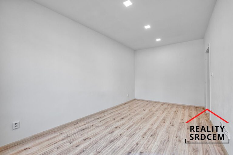 mikita-roman-realitni-makler-frydek-mistek-pronajem-byt