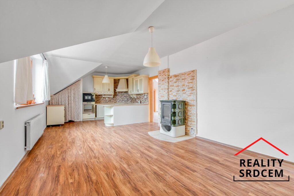 mikita-roman-realitni-makler-frydek-mistek-pronajem-byt