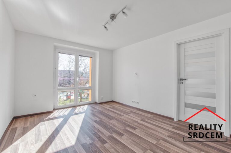 mikita-roman-realitni-makler-frydek-mistek-pronajem-byt