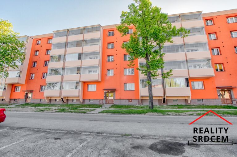 Michal-Lesnak-profesionalni-realitni-makler-prodej-pronajem-sprava-nemovitosti-Karvina-Ostrava-Fryde