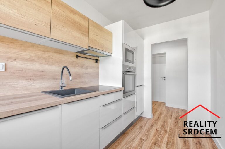 mikita-roman-realitni-makler-frydek-mistek-pronajem-byt