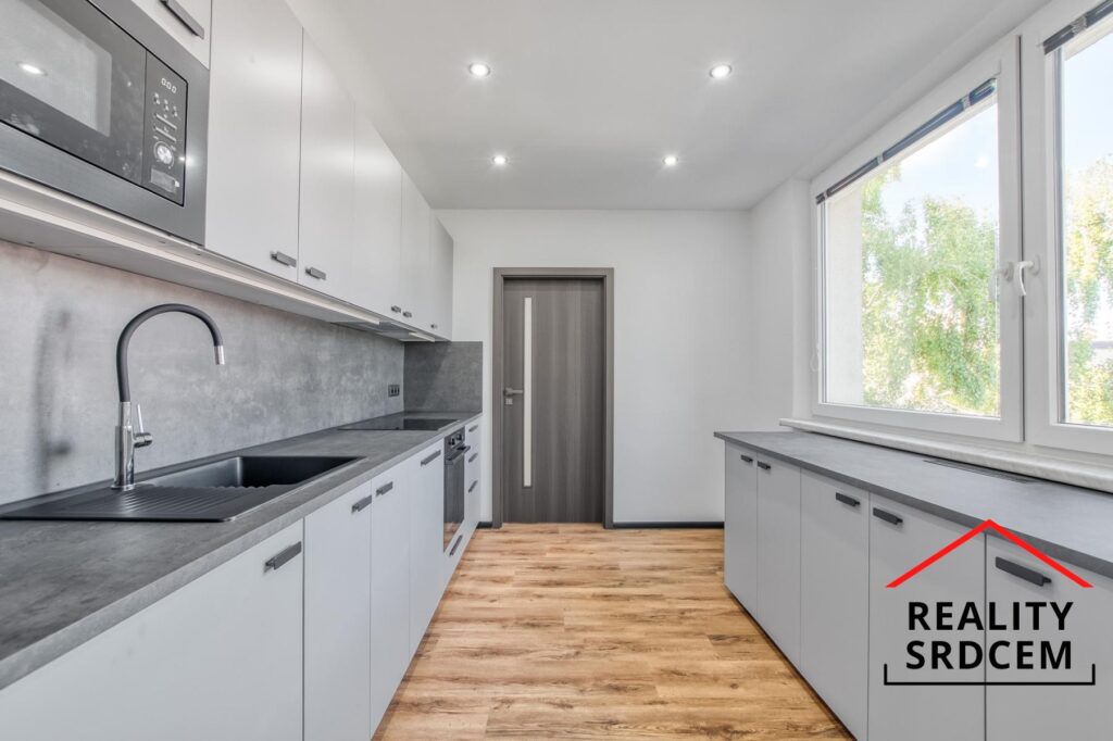 mikita-roman-realitni-makler-frydek-mistek-pronajem-byt