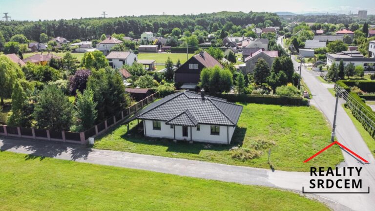 Lesk-Michal-realitn-makl-prodej-RD-bungalov-realitn-kancel-dlme-reality-srdcem-1.jpg