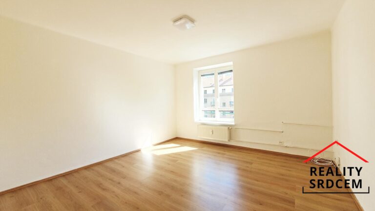 mikita-roman-realitni-makler-ostrava-poruba-podnajem-byt