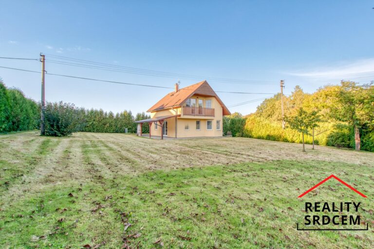 mikita-roman-realitni-makler-nosovice-prodej-rodinny-dum