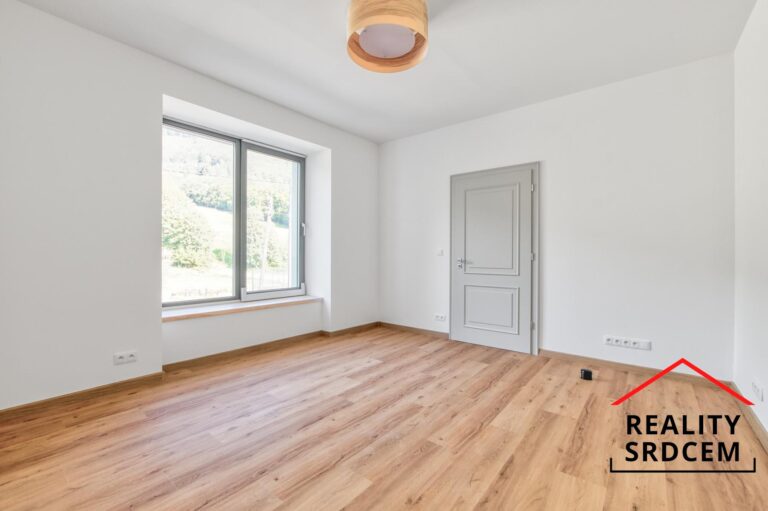 mikita-roman-realitni-makler-pronajem-trinec-tyra-rezidence-byt