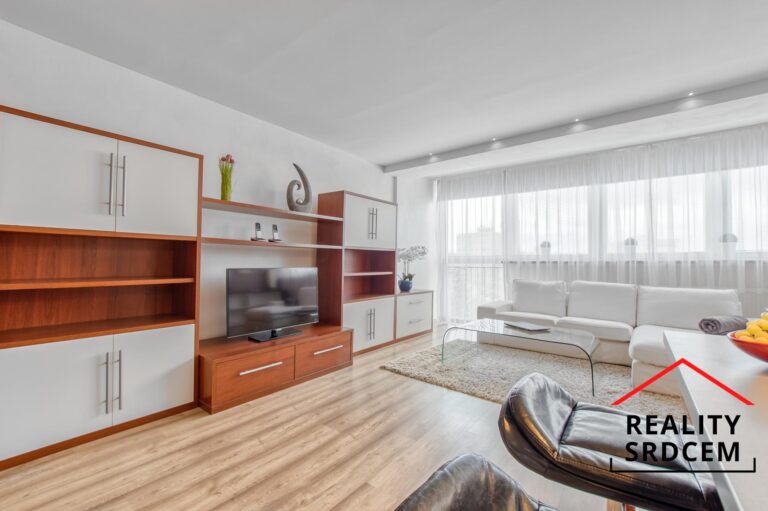 Michal-Lesnak-realitni-makler-Ostrava-reality-Karvina-nemovitosti-frydek-Mistek-realitni-kancelar-de