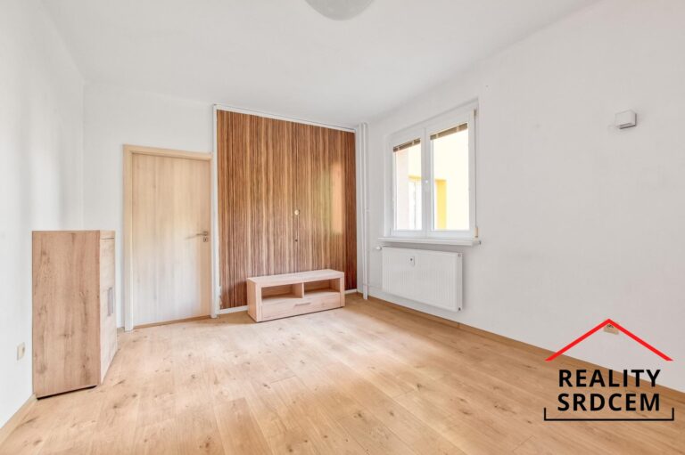 pronajem-bytu-Karvina-realitni-makler-Nela-Lesnakova-Matuskova-6.jpg