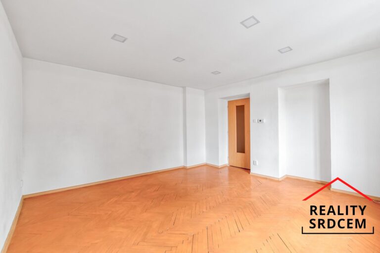 mikita-roman-realitni-makler-frydek-mistek-pronajem-byt