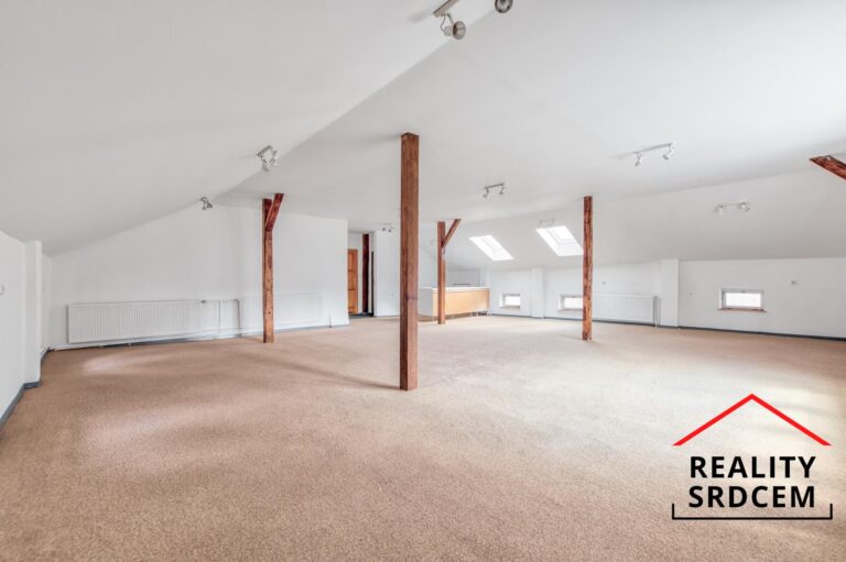 mikita-roman-realitni-makler-trinec-pronajem-nebytove-prostory