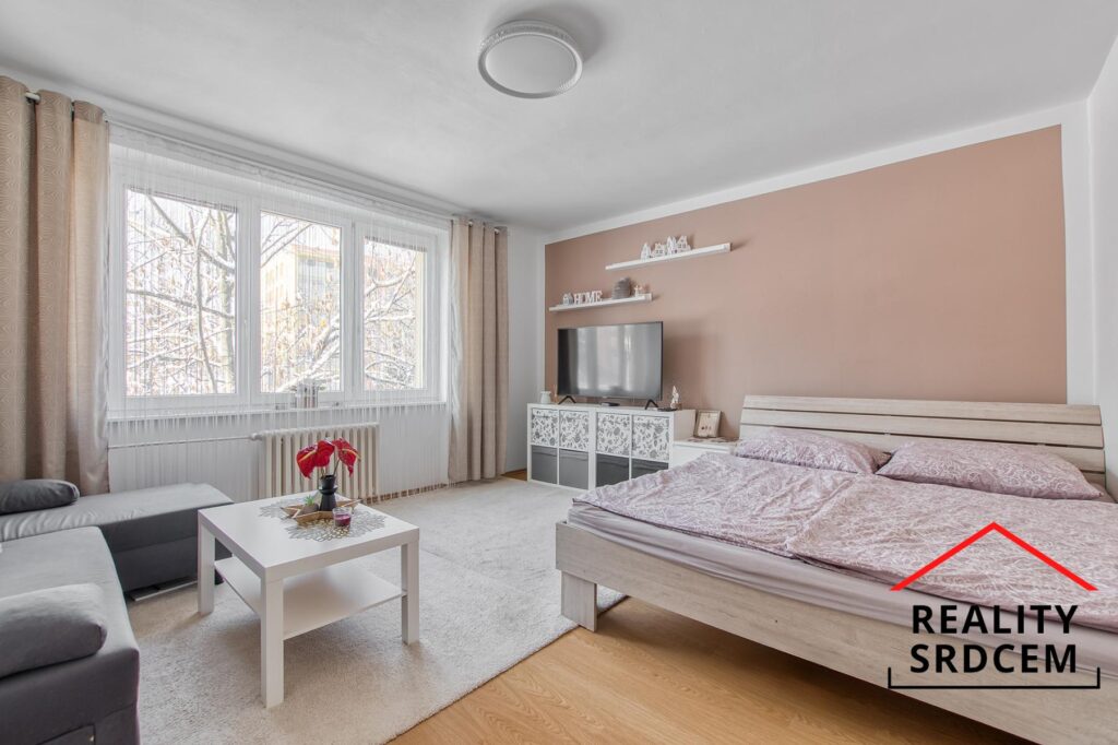 Pronájem moderního zařízeného bytu 1+1 s komorou, 39m2, ul. Fojtská, Ostrava – Muglinov