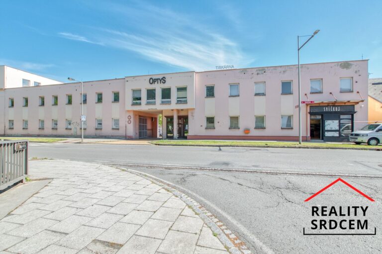 pavlakunstova.cz-pronajem-skladovacich-prostor-delamerealitysrdcem-84.jpg