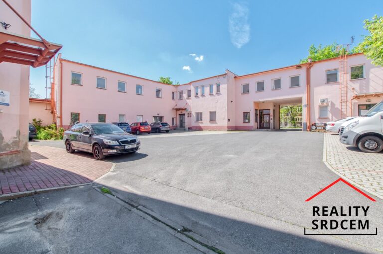 pavlakunstova.cz-pronajem-skladovacich-prostor-delamerealitysrdcem-83.jpg
