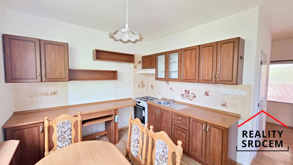 PŘÍPRAVA – Pronájem bytu 3+1 s komorou a lodžií, 78 m2, ul. J. E. Purkyně, Frýdek-Místek