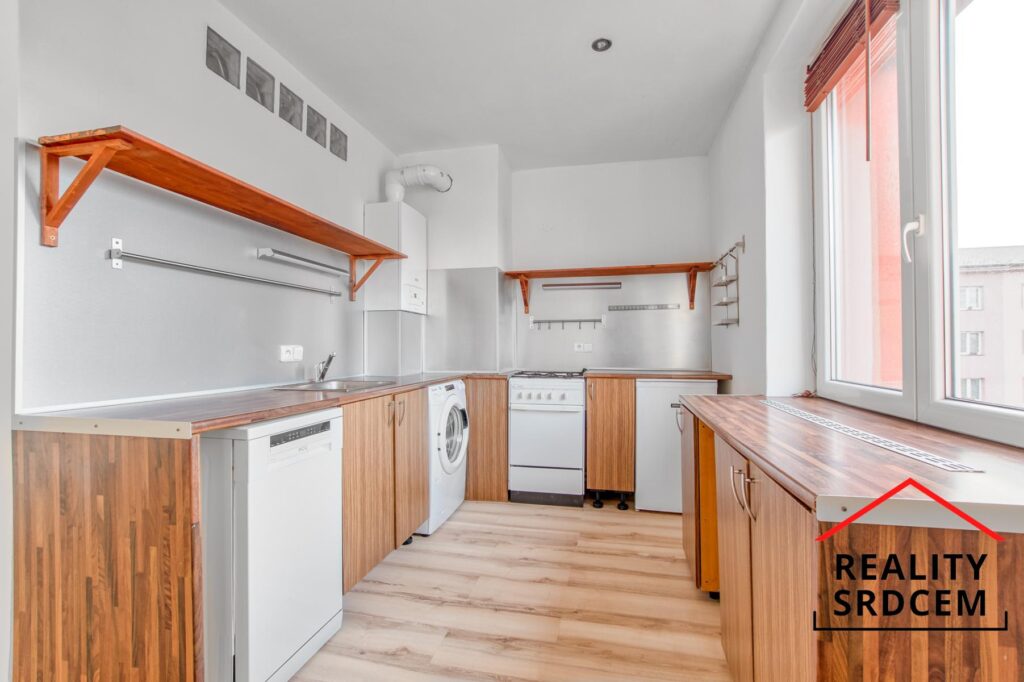 PŘÍPRAVA – Pronájem bytu 2+kk se šatnou, 49 m2, ul. Pavlíkova, Frýdek-Místek