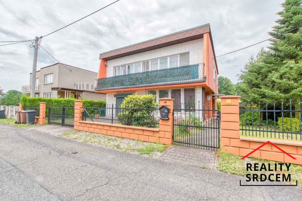 Prodej RD 4+1 s garáží/178m2 a s pozemkem 817 m&sup2;  Karviná-Fryštát