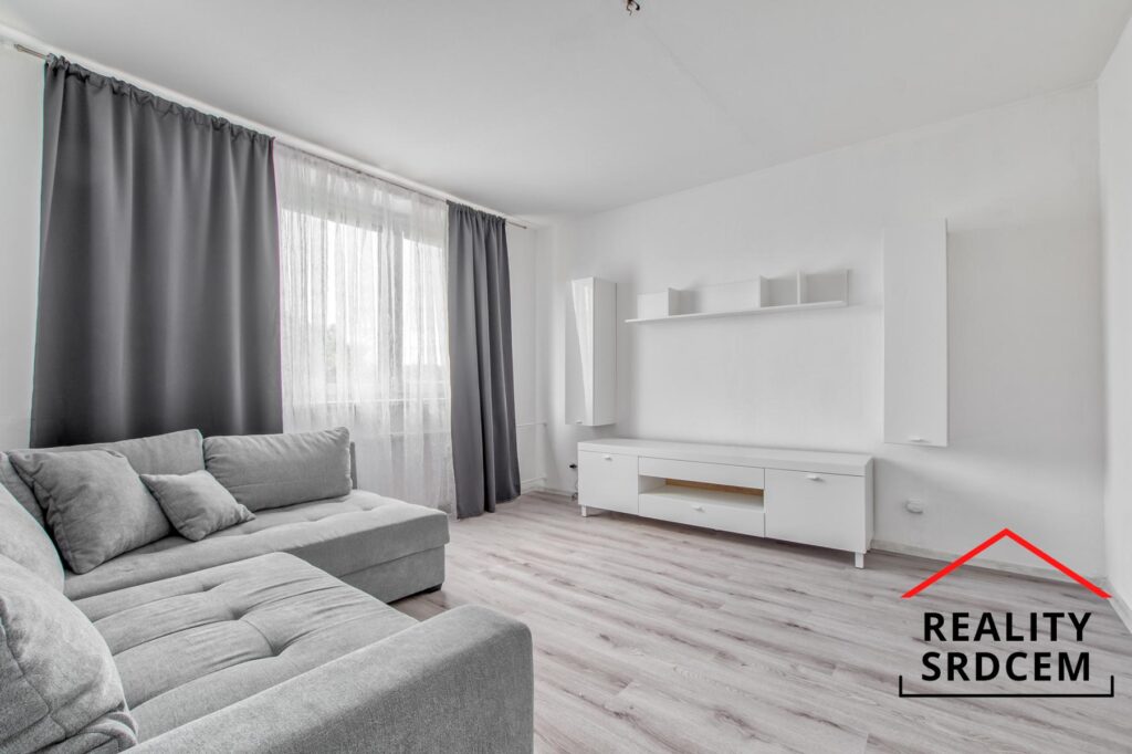 Pronájem pěkného bytu 3+1 s lodžií, 62 m2, ul. U Dílen, Ostrava-Martinov