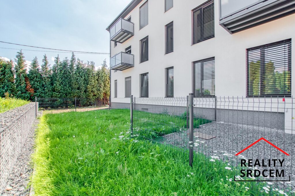Pronájem moderního bytu 2+kk, 62 m2 s vlastní zahrádkou, ul. Mládežnická, Bohumín – Skřečoň