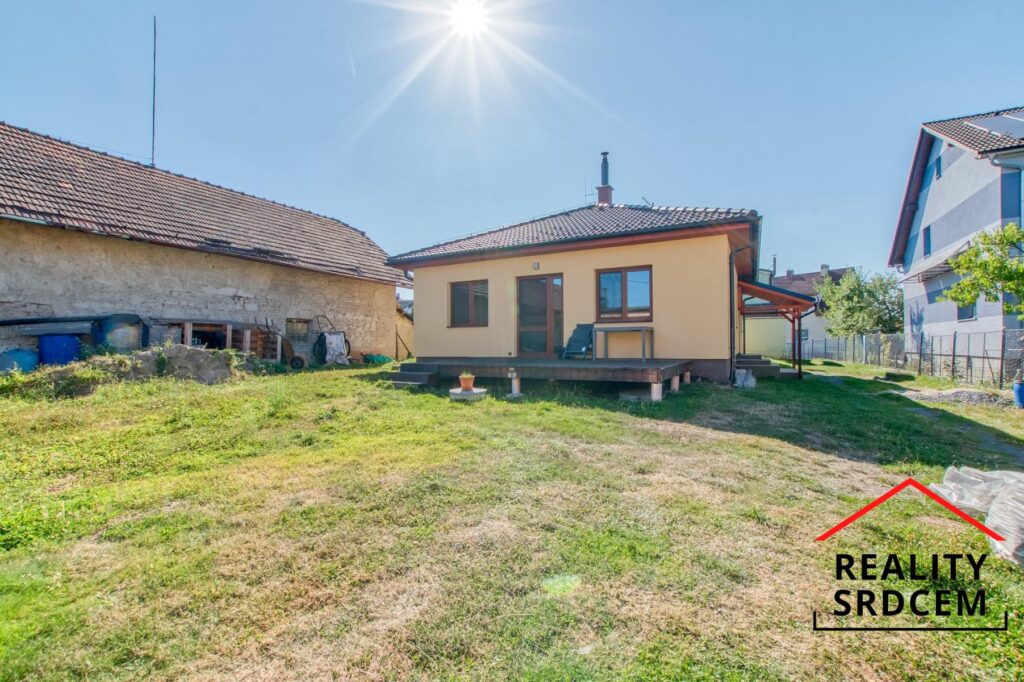 Pronájem bungalovu 4+kk se zahradou a parkováním, 116 m2, Mokré Lazce-Opava