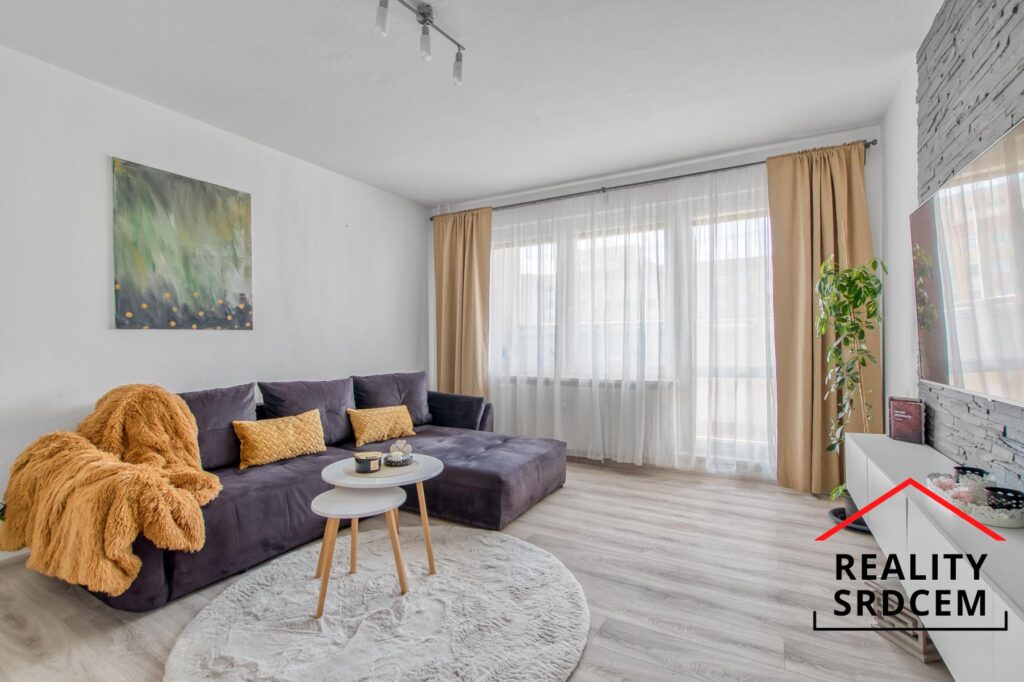 Prodej prostorného bytu 3+1 s lodžií 71m&sup2;, ul. Jana Škody, Ostrava – Dubina