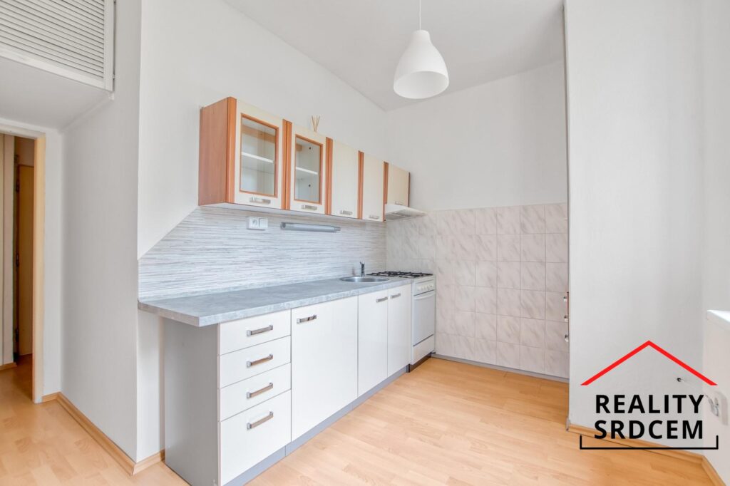PŘÍPRAVA – Pronájem částečně zrekonstruovaného bytu 1+1, 34 m2, ul. Nádražní, Frýdlant nad Ostravicí